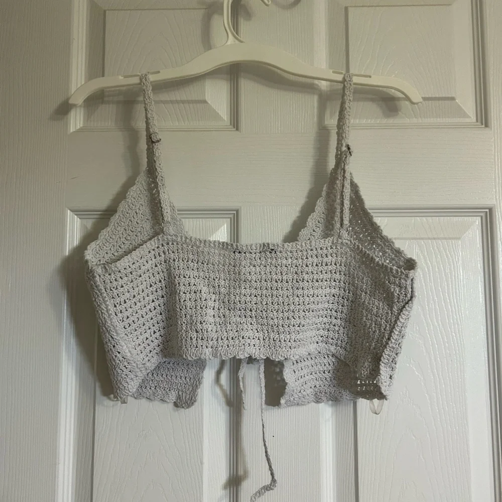 Kendall and Kylie white crochet tie top- size M - Picture 3 of 4